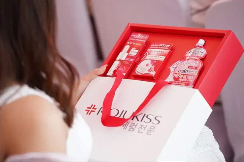 บริษัท โรจูคิส อินเตอร์เนชั่นแนล จำกัด (มหาชน) เปิดตัวผลิตภัณฑ์ดูแลผิวหน้าใหม่ล่าสุด "ROJUKISS PHYTO-RETINOL FIRM & SMOOTH CREAM"